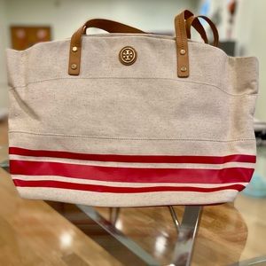 Like NEW Tory Burch Bag at super discounted price